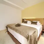 Marina Hotel