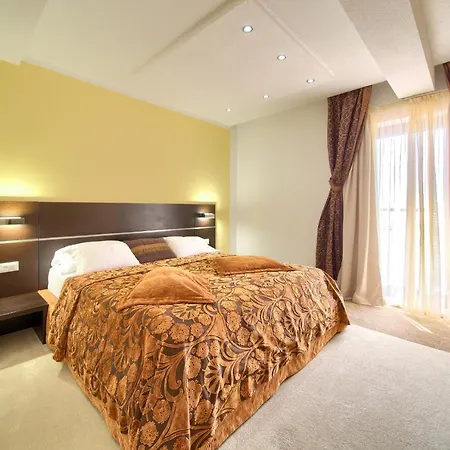 Marina Hotel Krk Town