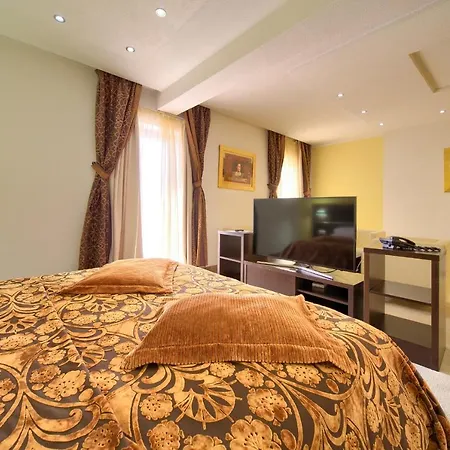 Hotel Marina Krk Town