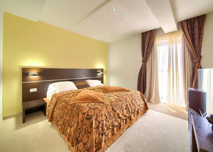 Marina Hotel Krk Town