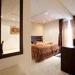 Marina Hotel 4*