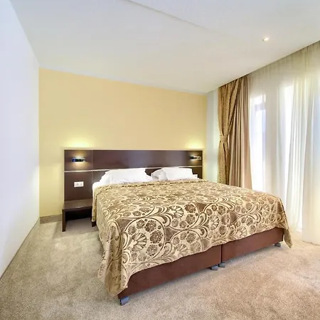 Marina Hotel Krk Town