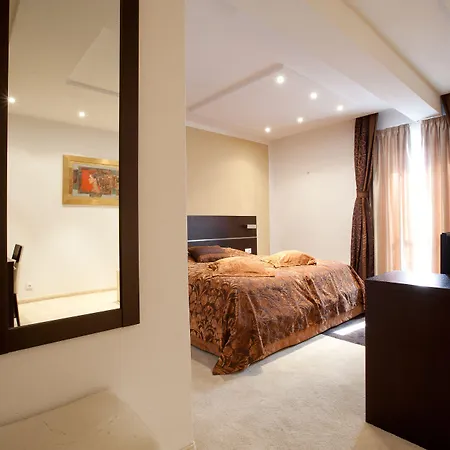 Marina Hotel 4*