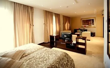 Marina Hotel 4*