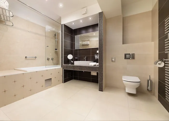 מלון Marina קרק