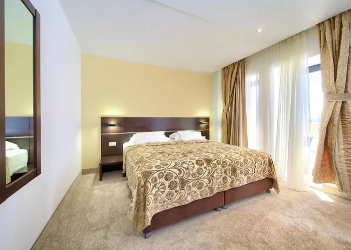 Marina Hotel Krk Town