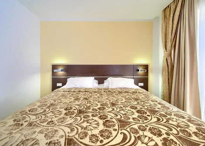 马里纳酒店 酒店